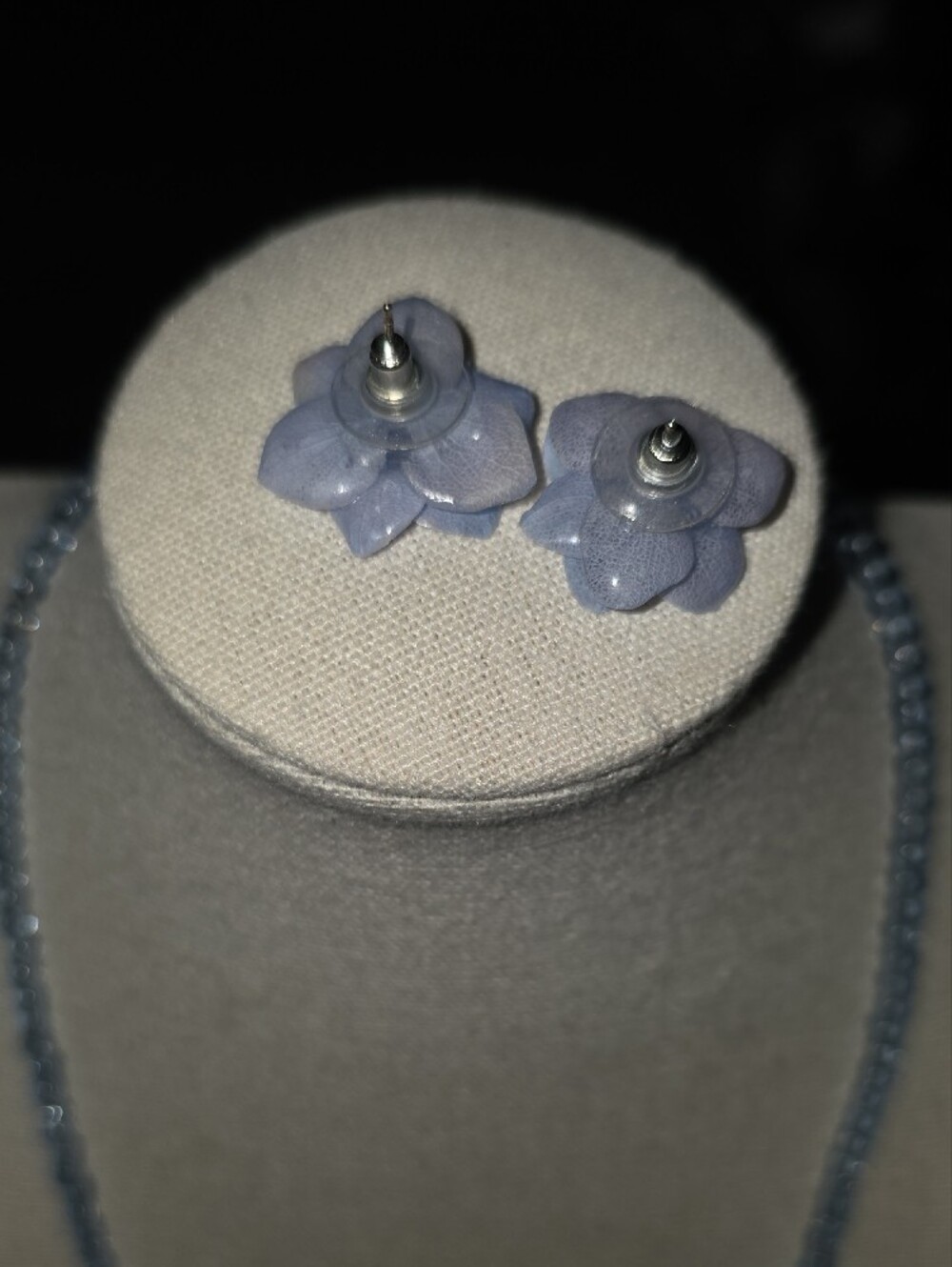 Blue Floral Glass Bead Necklace and Earrings Set - Picture 5 of 5